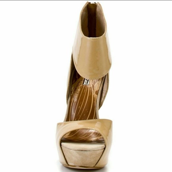 NEW IN BOX Matiko Patent Leather Heels - Picture 6 of 7